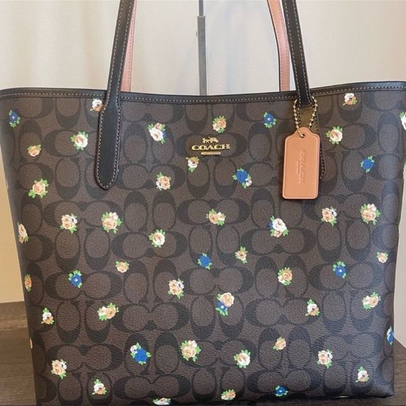 NWT Coach City Tote In Signature Canvas With Vintage Mini Rose Print - Picture 2 of 9